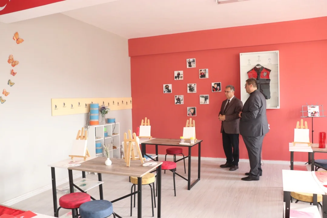 Afyonkarahisar İl Milli Eğitim Müdürü İsmail Altınkaynak'tan Nurten Telek İlkokulu'na Ziyaret - Detay Görsel 3