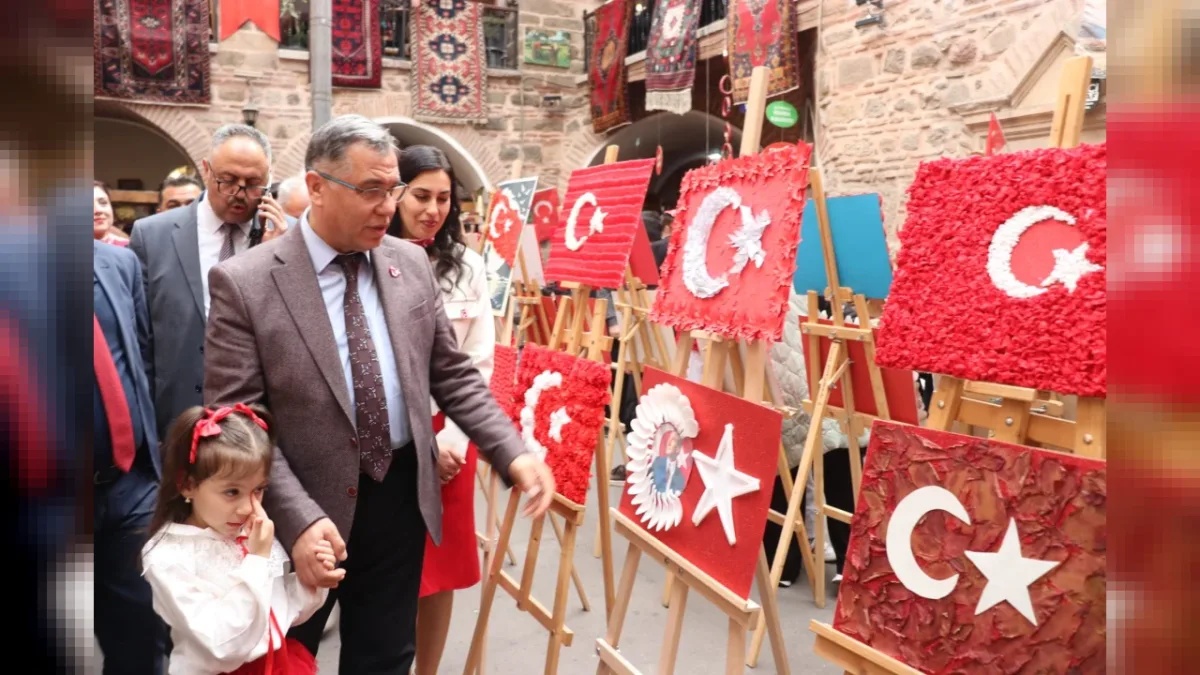Minik Ellerde Bayrak, Minik Yüreklerde Cumhuriyet Sevgisi…