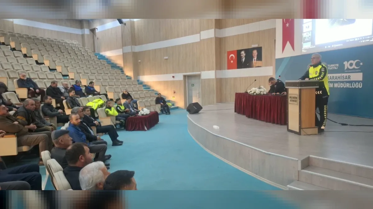 Afyonkarahisar’da Okul Servislerine Yönelik Kapsamlı Trafik Güvenliği Toplantısı Düzenlendi