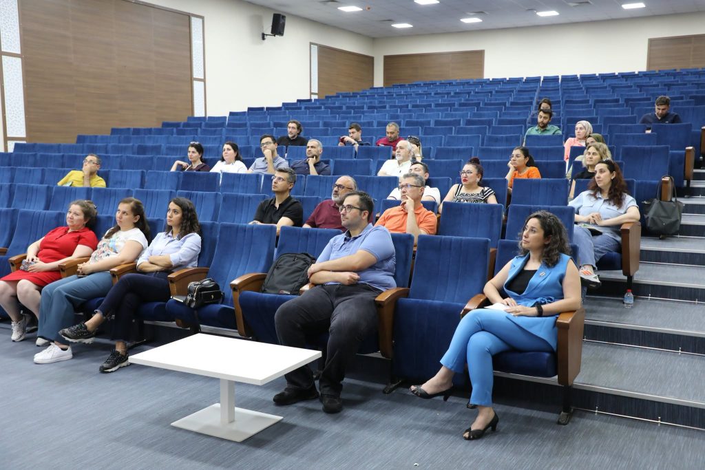Yapay Zekâ ve Etik Söyleşisinde Bilimsel Üretimin Geleceği Konuşuldu
