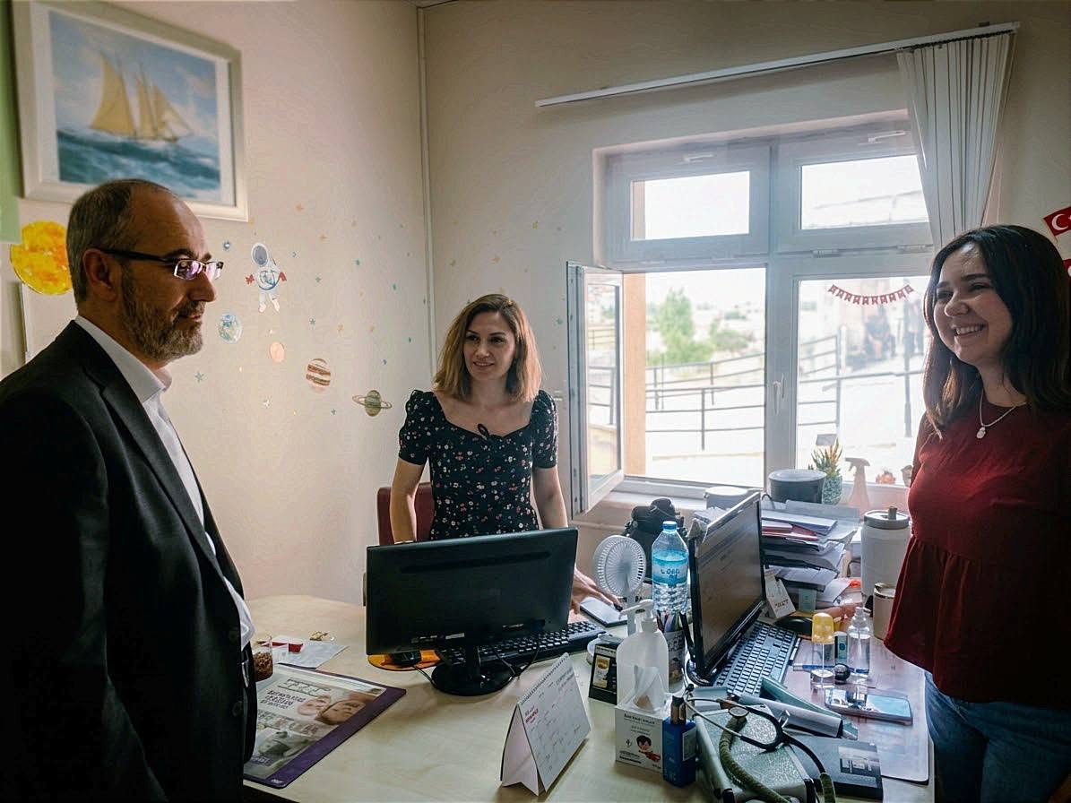 Dr. Öztürk, Bolvadin Devlet Hastanesinde İncelemede Bulundu