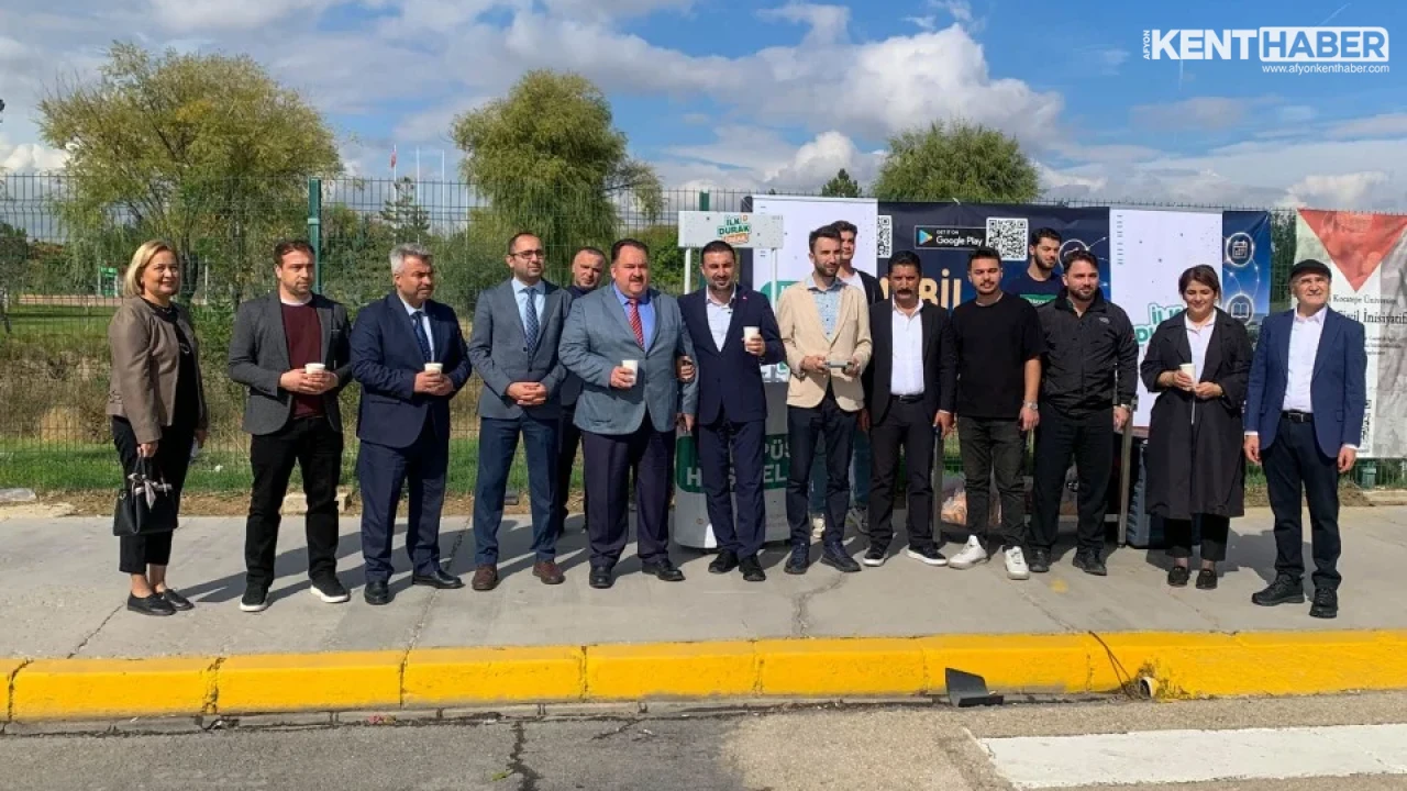 AK Parti Afyonkarahisar İl Başkanı Dr. Özgür Kavak, AKÜ Öğrencileriyle Buluştu - Detay Görsel 2