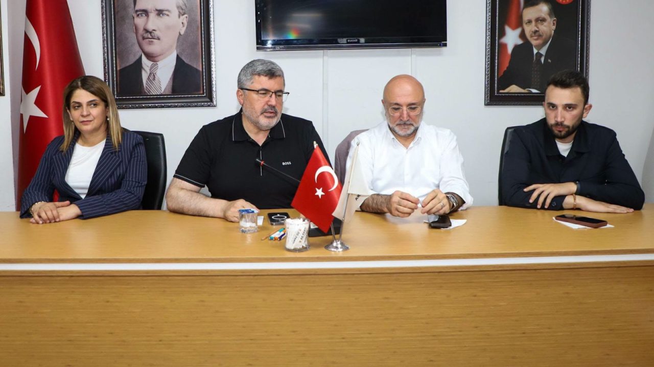 Şahin, Teşkilata Veda Etti