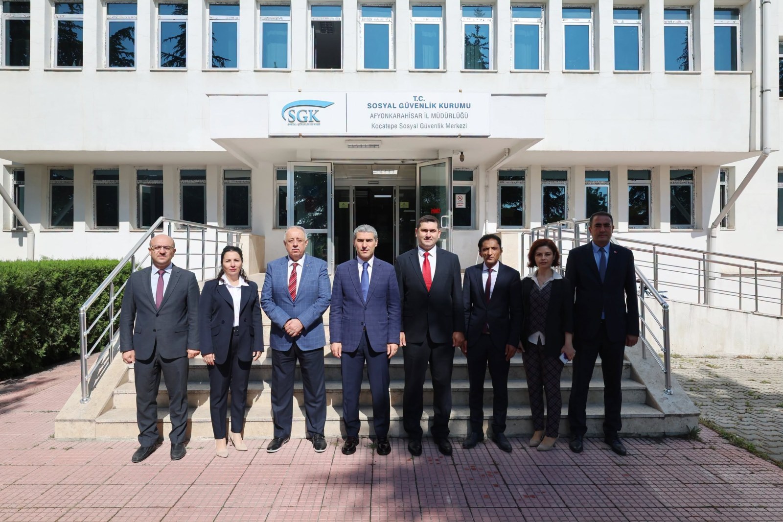 Vali Aktaş, SGK İl Müdürlüğünü Ziyaret Etti