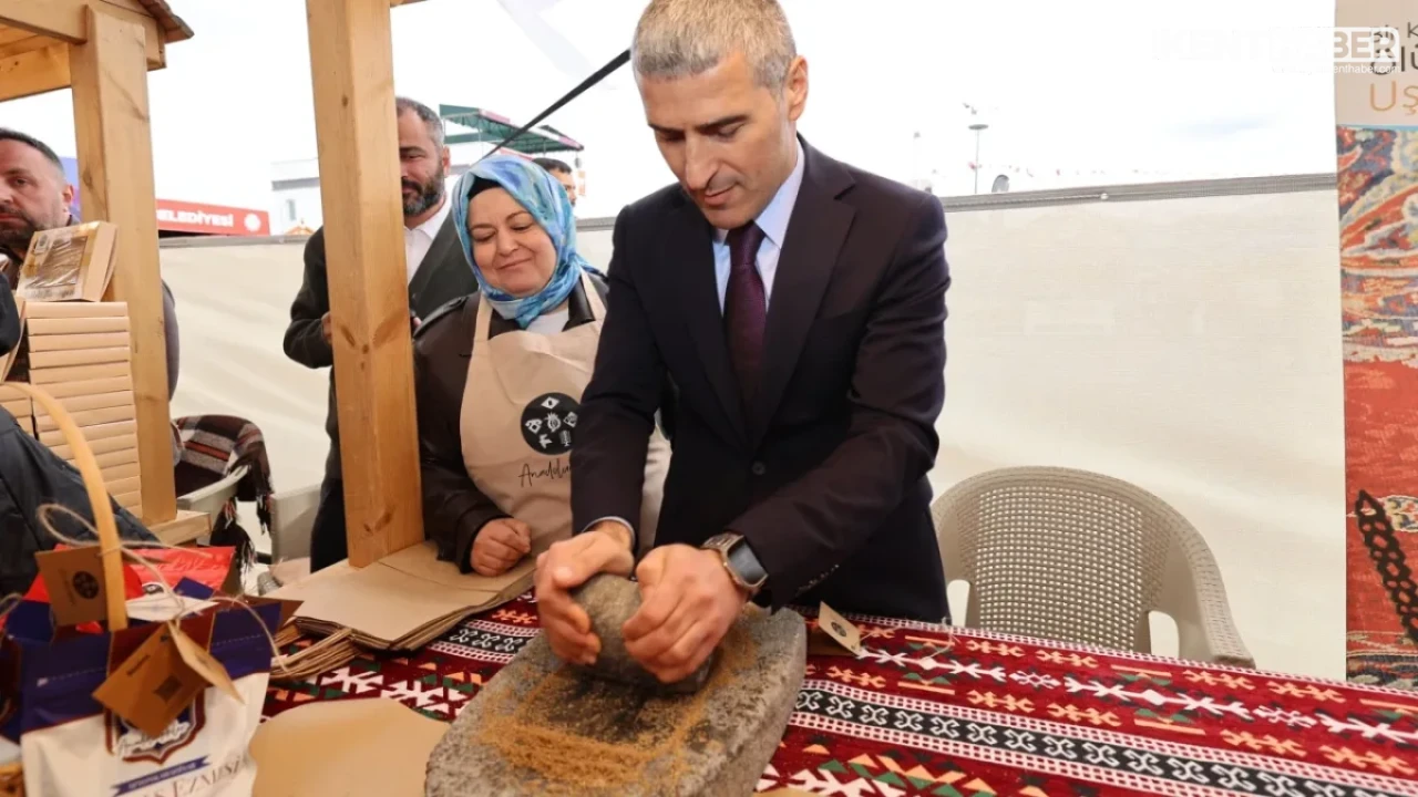 Afyonkarahisar’da Gastro Afyon Festivali Coşkusu: Anadoludakiler Pazarı Vatandaşlarla Buluştu