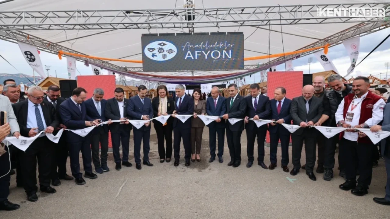 Afyonkarahisar'da Gastro Afyon Festivali Coşkusu: Anadoludakiler Pazarı Vatandaşlarla Buluştu - Detay Görsel 3