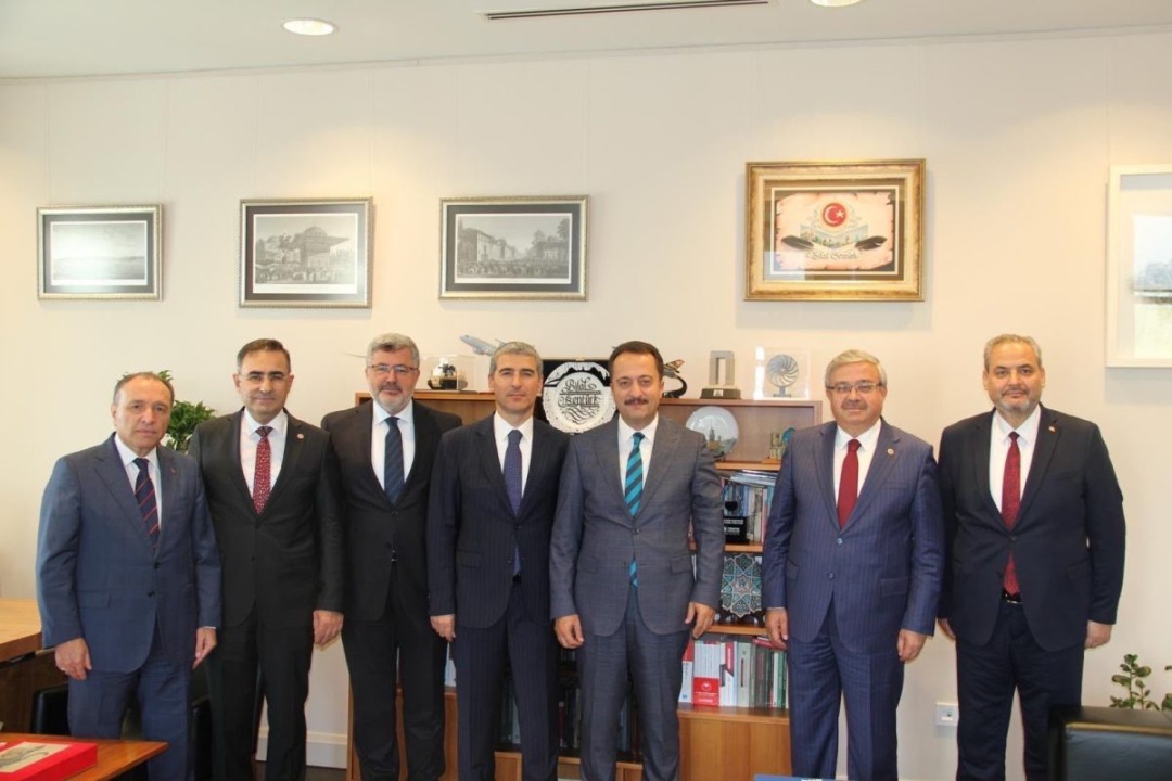 AFSÜ Rektörü Prof. Dr. Adem Aslan’dan Cumhurbaşkanlığı’na Kritik Ziyaret