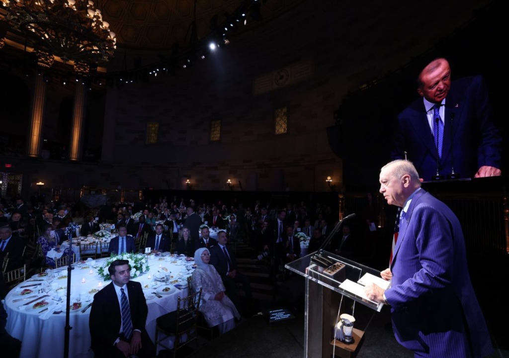 Cumhurbaşkanı Erdoğan New York'ta Türk ve Amerikan Müslüman Toplumuyla Bir Araya Geldi - Detay Görsel 1