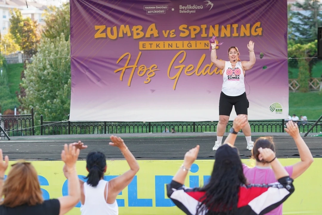 Beylikdüzü’nde Hafta Sonu Coşkusu: Zumba ve Spinning Etkinliğine Yoğun İlgi