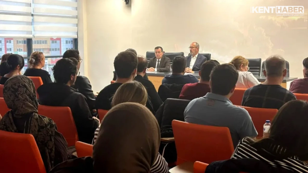 İl Sağlık Müdürü Dr. Hakkı Öztürk’ten Diş Hekimleriyle Kritik İstişare Toplantısı
