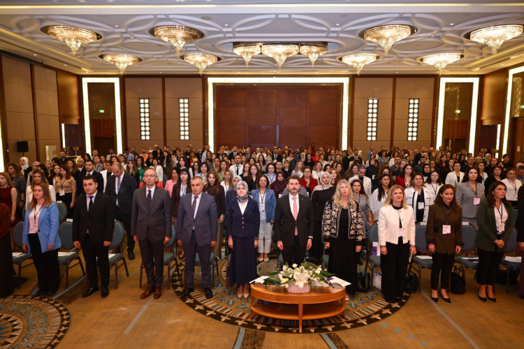 Bursa'da Düzenlenen II. İngilizce Öğretmenleri Konferansı Eğitime Yön Veriyor - Detay Görsel 3