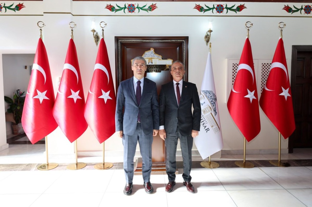 Afyonkarahisar’da Görev Süresi Dolan Emniyet Müdürü Ahmet Birtan Erol’dan Vali Aktaş’a Veda Ziyareti