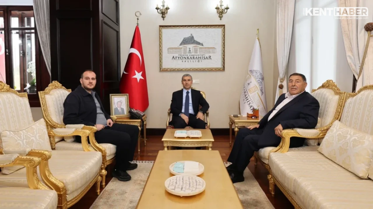 İş İnsanı Bekir Şapcı’dan Afyonkarahisar Valisi Dr. Naci Aktaş’a Makam Ziyareti