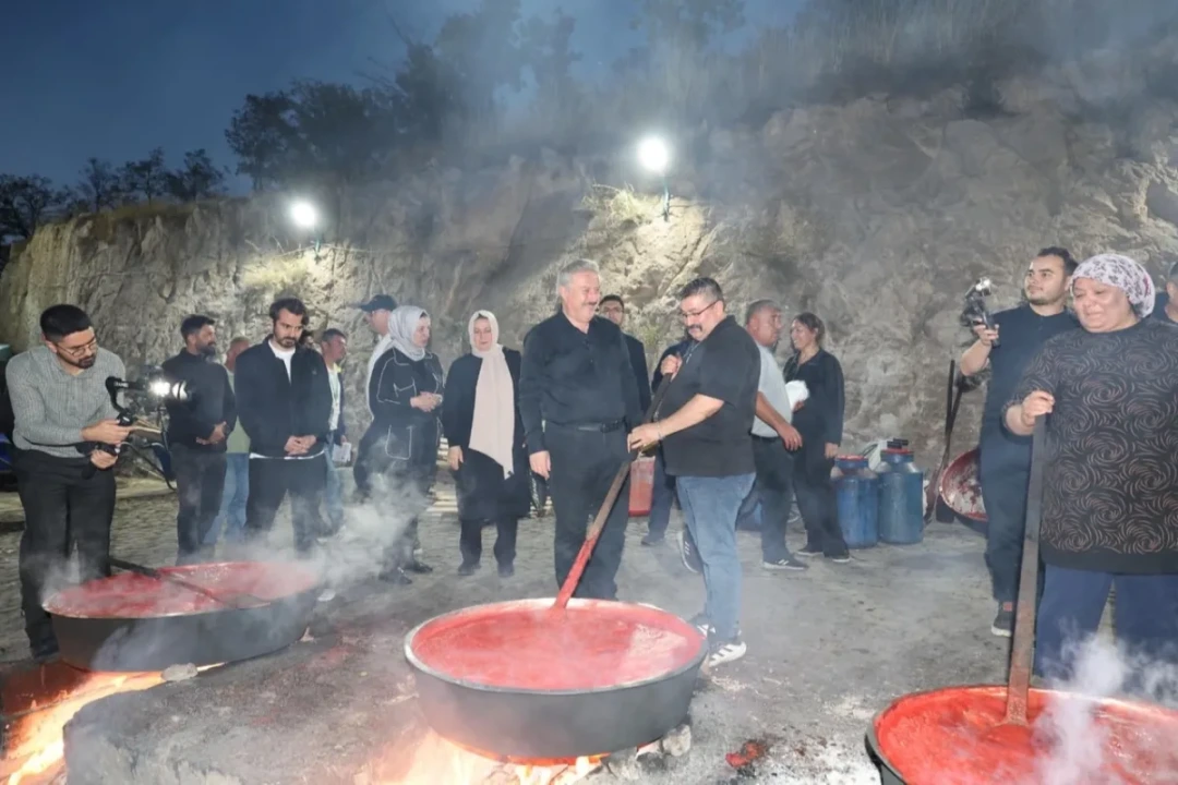 Kayseri Melikgazi’de Geleneksel Salça Sezonu Tüm Zamanların Rekoruyla Kapandı