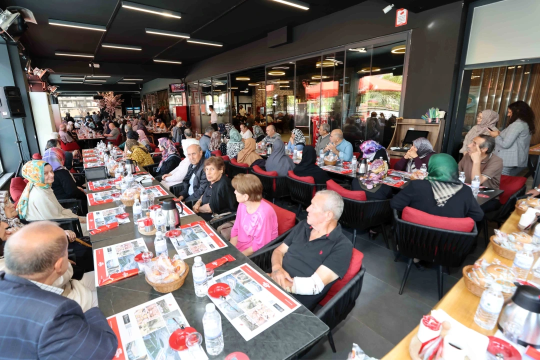 Konya Karatay’da Düzenlenen Alzheimer Farkındalığı Programında Duygu Dolu Anlar Yaşandı