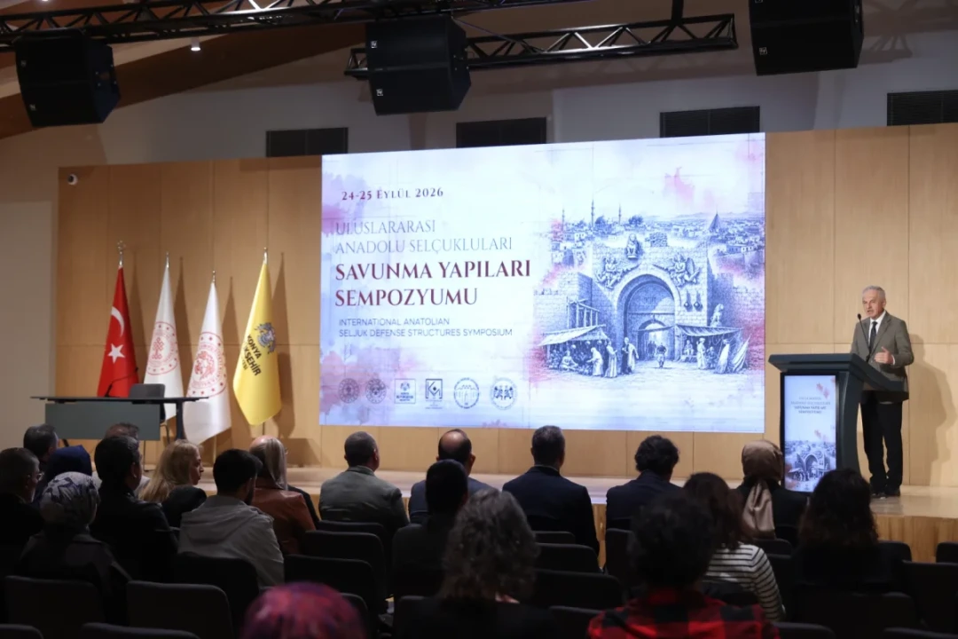 Konya’da Başlayan Uluslararası Selçuklu Savunma Yapıları Sempozyumu Tarihe Işık Tutuyor