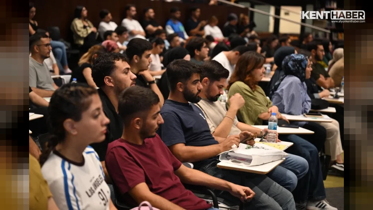 Malatya’da KPSS Adayları İçin Dev Eğitim Hamlesi: 5 Günlük Yoğun Tekrar Kampı Başladı