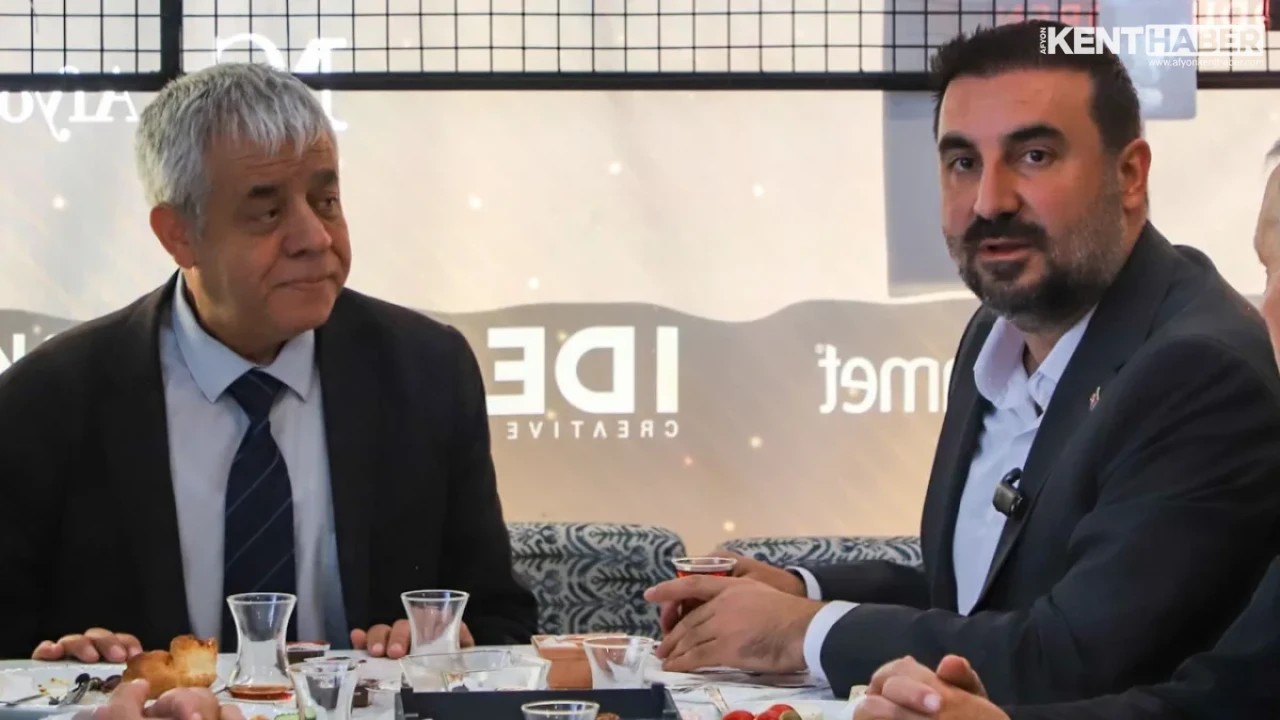 Afyonkarahisar Siyasi Parti İl Başkanları Anadolu Basın Birliği Buluşmasında Bir Araya Geldi