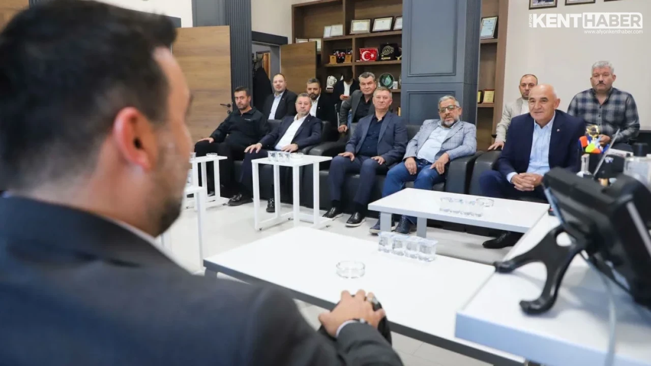 AK Parti Afyonkarahisar İl Başkanlığı'ndan Ticaret Borsası'na Tebrik Ziyareti - Detay Görsel 1