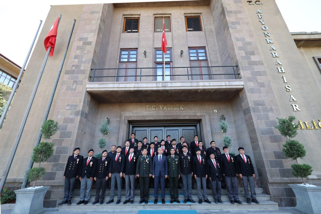 Afyonkarahisar Valisi Dr. Naci Aktaş Şehit Yakınları ve Gazilerle Bir Araya Geldi