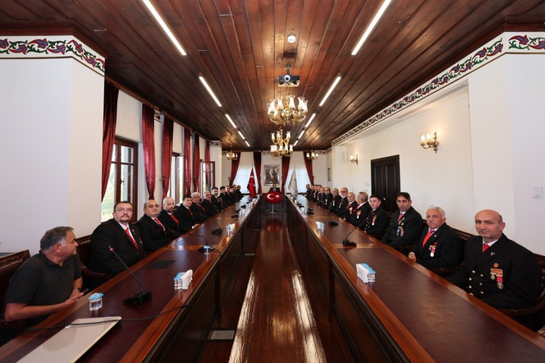 Afyonkarahisar Valisi Dr. Naci Aktaş Şehit Yakınları ve Gazilerle Bir Araya Geldi - Detay Görsel 2