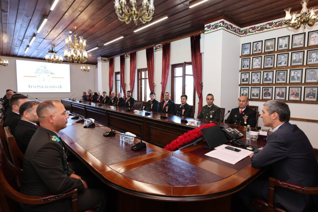 Afyonkarahisar Valisi Dr. Naci Aktaş Şehit Yakınları ve Gazilerle Bir Araya Geldi - Detay Görsel 3