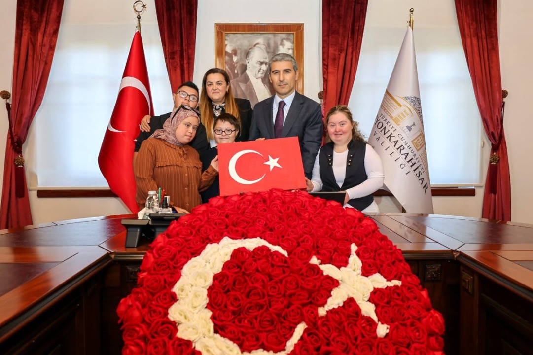 Afyonkarahisar Valisi Dr. Naci Aktaş’a Sivil Toplum Kuruluşlarından Anlamlı Ziyaret