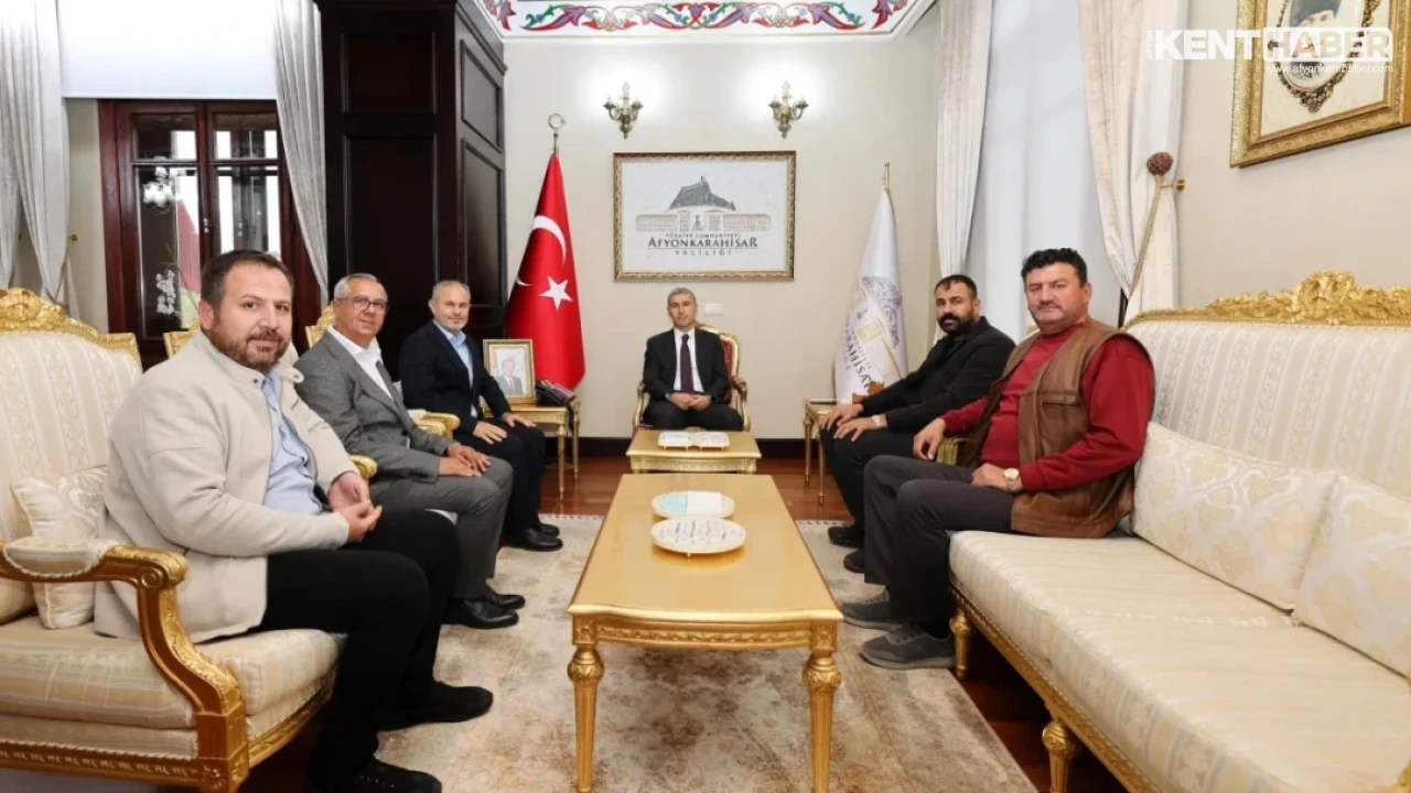 Afyonkarahisar Valisi Dr. Naci Aktaş'a Siyasi ve Sivil Toplum Kuruluşlarından Makam Ziyareti - Detay Görsel 1
