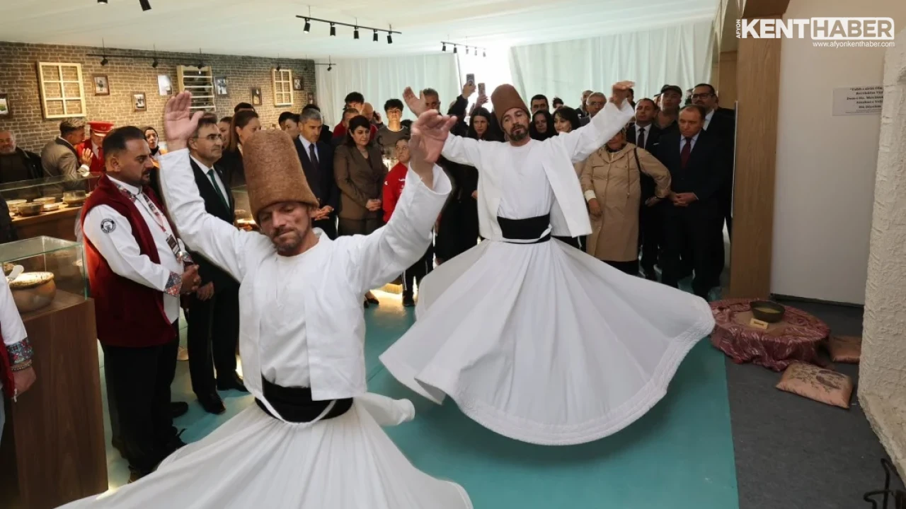 Afyonkarahisar Valisi Dr. Naci Aktaş 8. Gastro Afyon Festivali Gastronomi Miras Koridoru'nu İnceledi - Detay Görsel 1