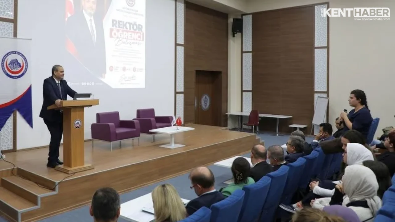 AFSÜ Rektörü Prof. Dr. Adem Aslan Öğrencilerle Buluştu: Karar Süreçlerinde Aktif Katılım Vurgusu - Detay Görsel 4