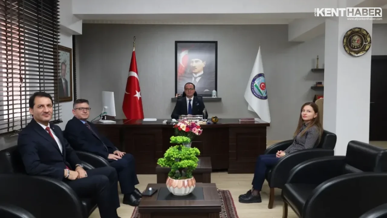 Afyonkarahisar Defterdarı İbrahim GÜNDÜZ, Defterdarlık Personel Müdürü Çağla TOTAN ve Dinar Vergi Dairesi Müdür…