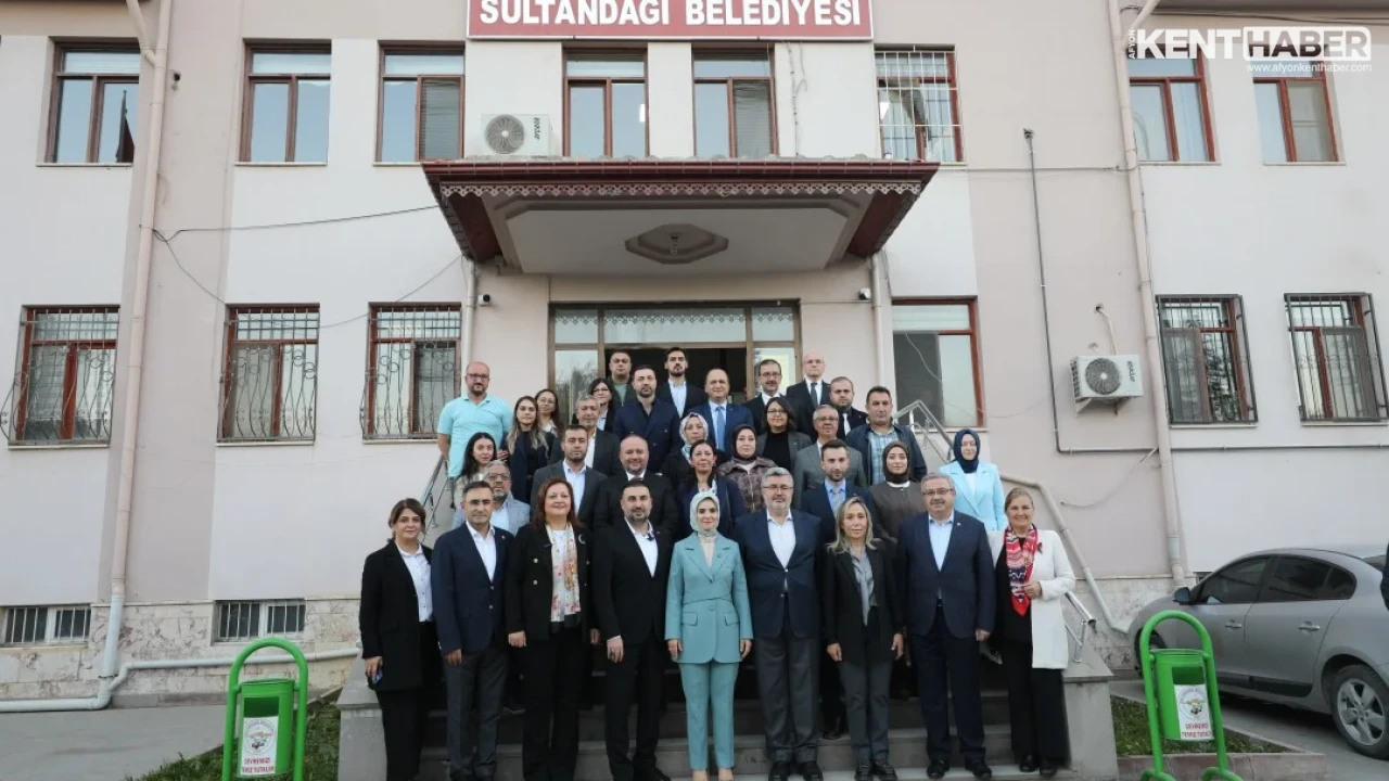 Bakan Mahinur Özdemir Göktaş Afyonkarahisar Ziyareti Kapsamında Belediye'yi Konuk Etti - Detay Görsel 2