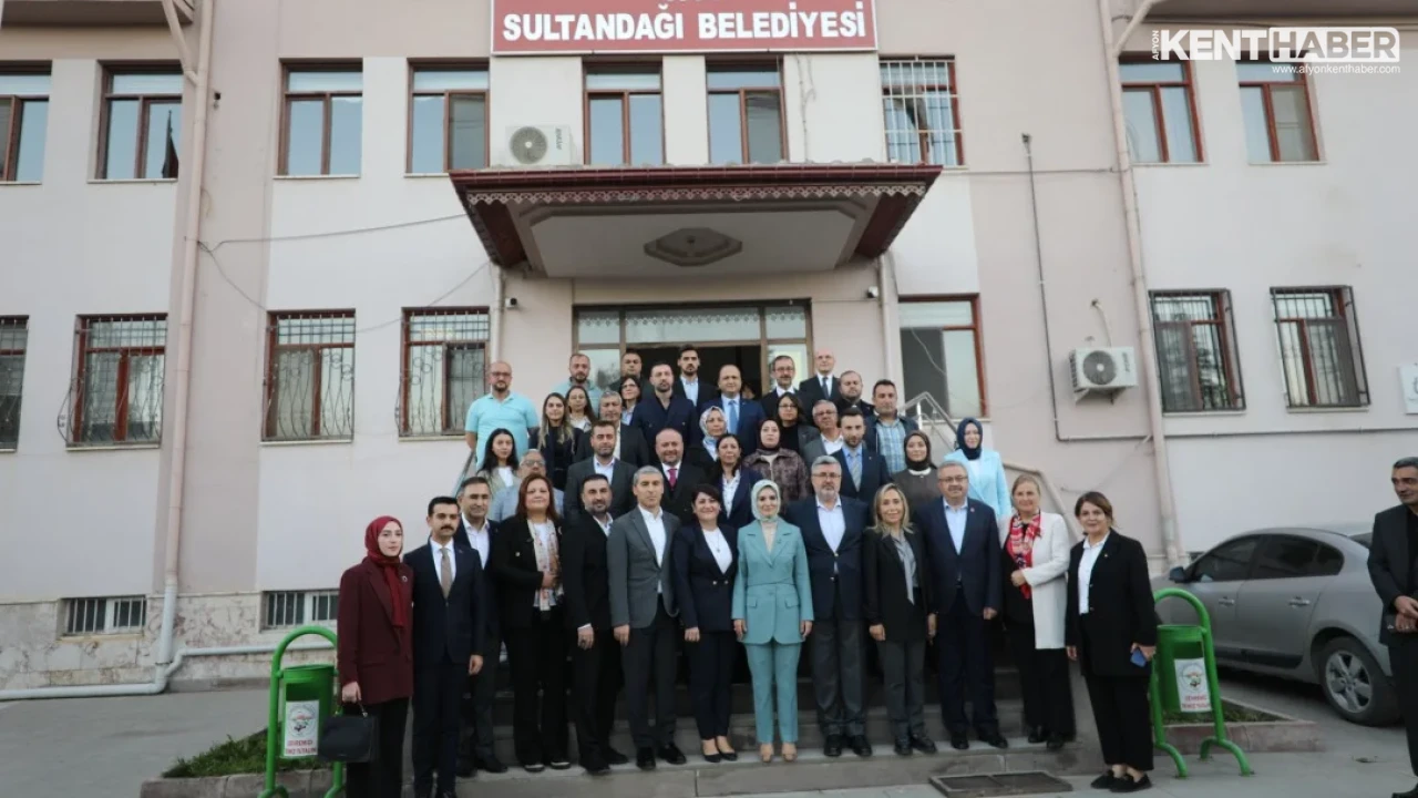 Bakan Mahinur Özdemir Göktaş Afyonkarahisar Ziyareti Kapsamında Belediye'yi Konuk Etti - Detay Görsel 3