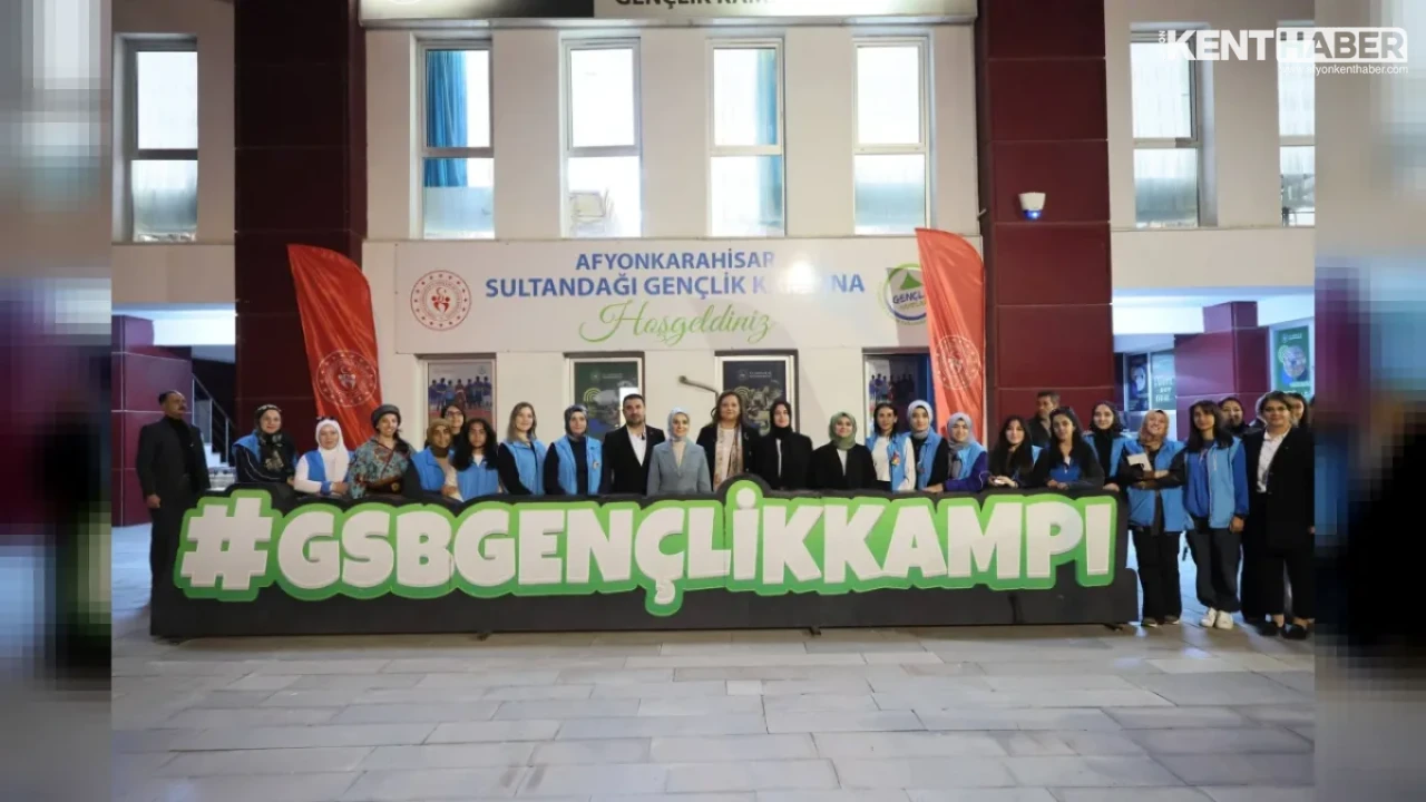 Bakan Mahinur Özdemir Göktaş Sultandağı’ndaki Anne-Kız Kampı’na Katıldı