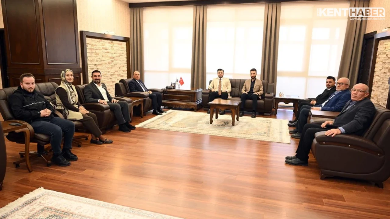 AK Parti Heyetinden Afyon Kocatepe Üniversitesi Rektörü Prof. Dr. Mehmet Karakaş'a Makam Ziyareti - Detay Görsel 1