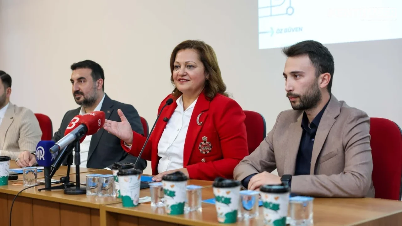 Afyonkarahisar Belediye Başkanı Burcu Köksal, Kampüs Hattı Programı’nda Öğrencilerle Buluştu
