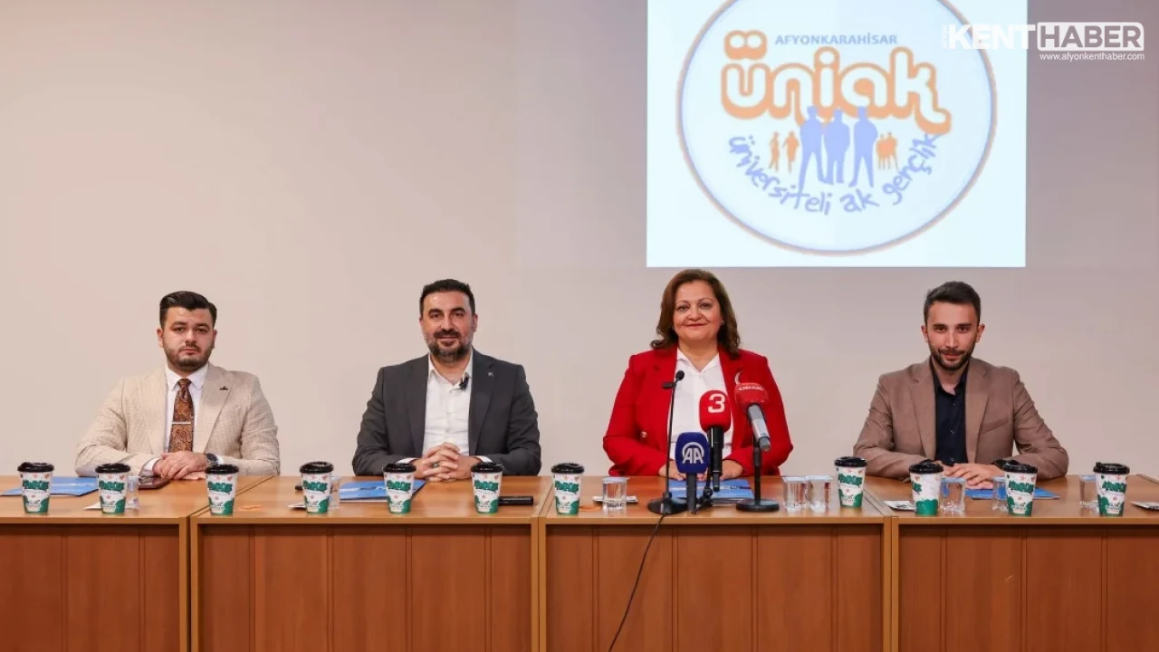 Afyonkarahisar Belediye Başkanı Burcu Köksal, Kampüs Hattı Programı'nda Öğrencilerle Buluştu - Detay Görsel 2