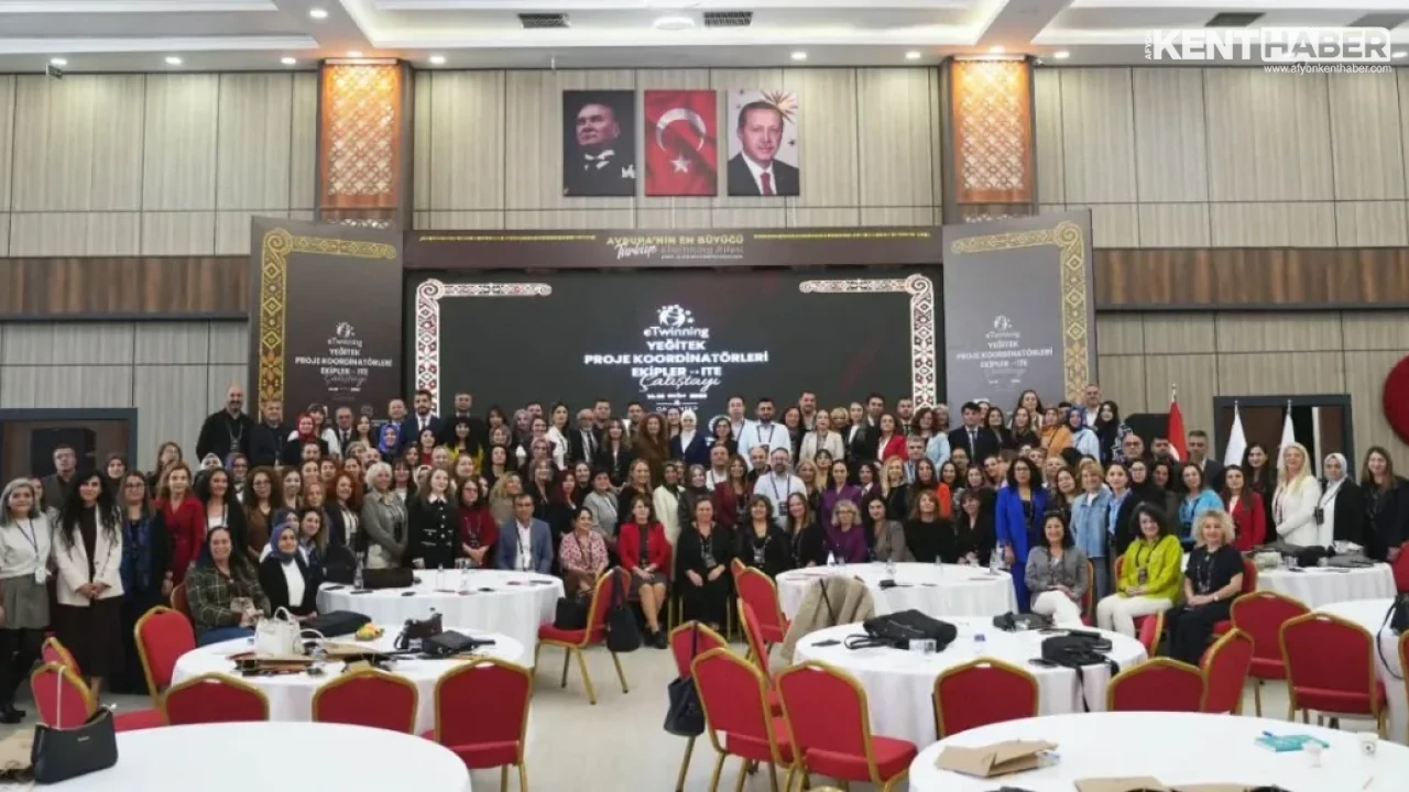 Afyon Kocatepe Üniversitesi eTwinning’den Üç Yıldız Alarak Eğitim Standardını Yükseltti - Detay Görsel 2