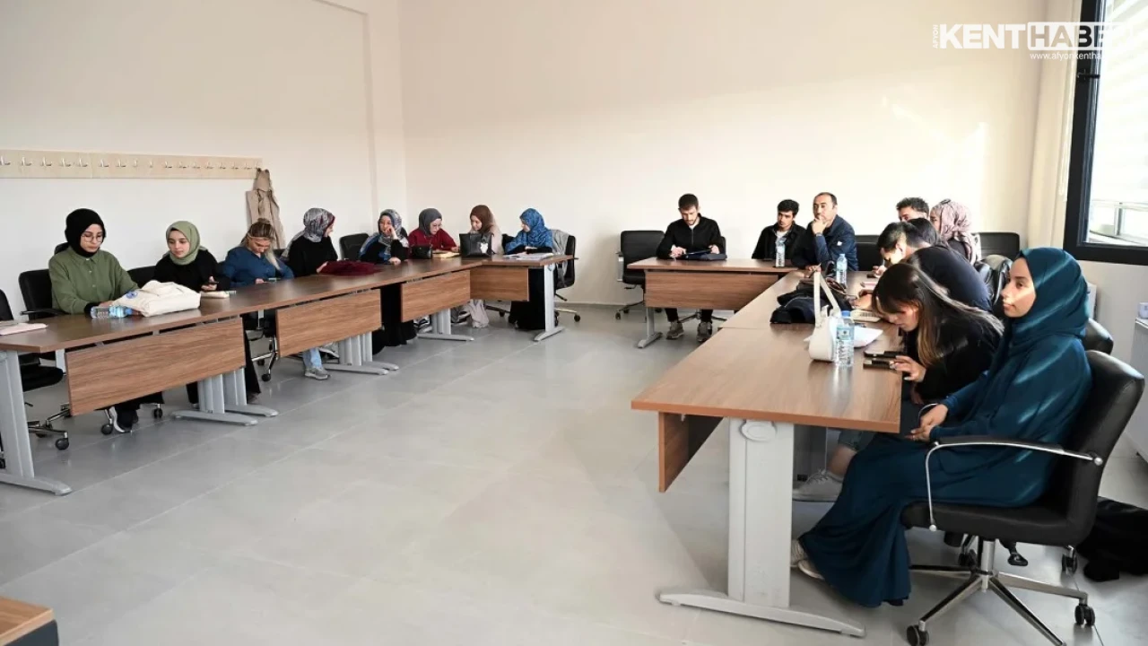 Afyon Kocatepe Üniversitesi'nde Gerçekleştirilen Mecelle Okumalarında Akit Nazariyesi Detaylı Olarak Ele Alındı - Detay Görsel 1