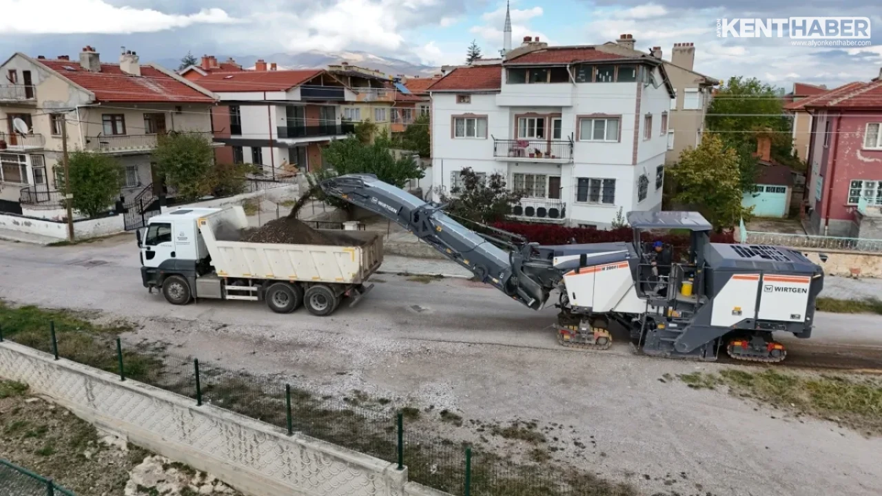Bolvadin Belediyesi'nden Bademli Mahallesi'ne Tarihinin En Büyük Asfalt Yatırımı - Detay Görsel 1