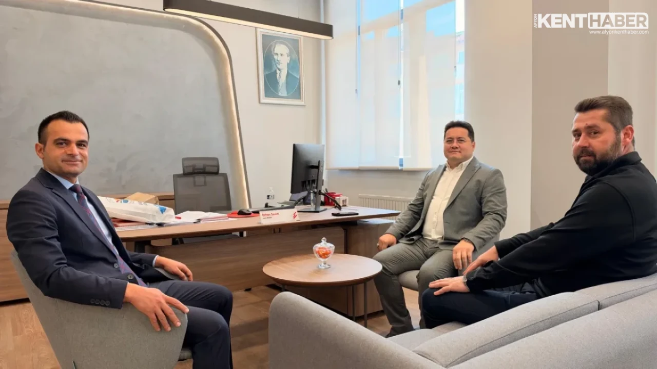 Bolvadin Belediye Başkanı Derviş Aynacı’dan Ziraat Bankası Yeni Şubesine Hayırlı Olsun Ziyareti