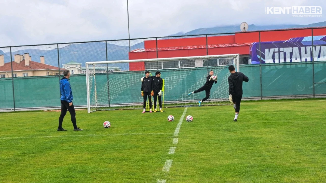 1923 Afyonkarahisarspor'dan Turgutreis SK Maçı Öncesi Gövde Gösterisi: Hazırlıklar Tam Gaz - Detay Görsel 3