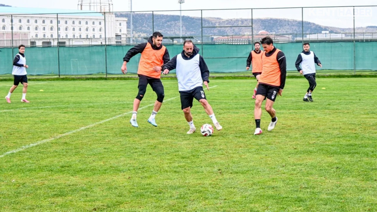 1923 Afyonkarahisarspor'dan Turgutreis SK Maçı Öncesi Gövde Gösterisi: Hazırlıklar Tam Gaz - Detay Görsel 4