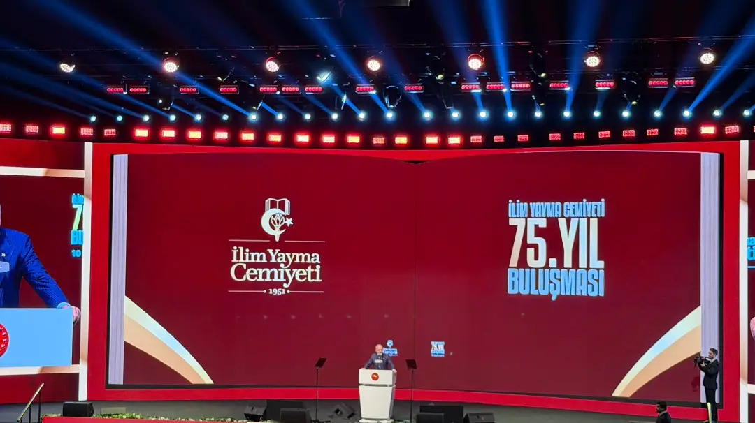 Bolvadin Belediye Başkanımız Derviş AYNACI İstanbul’da İlim Yayma Cemiyeti’nin 75.Yıl Dönümü Münasebetiyle Düzenlenen Programa…