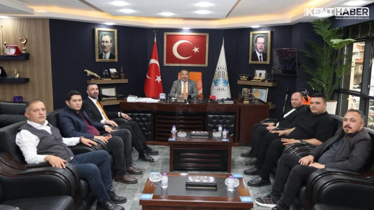 Dinar Belediye Başkanı Veysel Topçu'dan DTSO Başkan Adayı Muratcan Çınar ve Turuncu Liste Heyetine Kabul - Detay Görsel 3