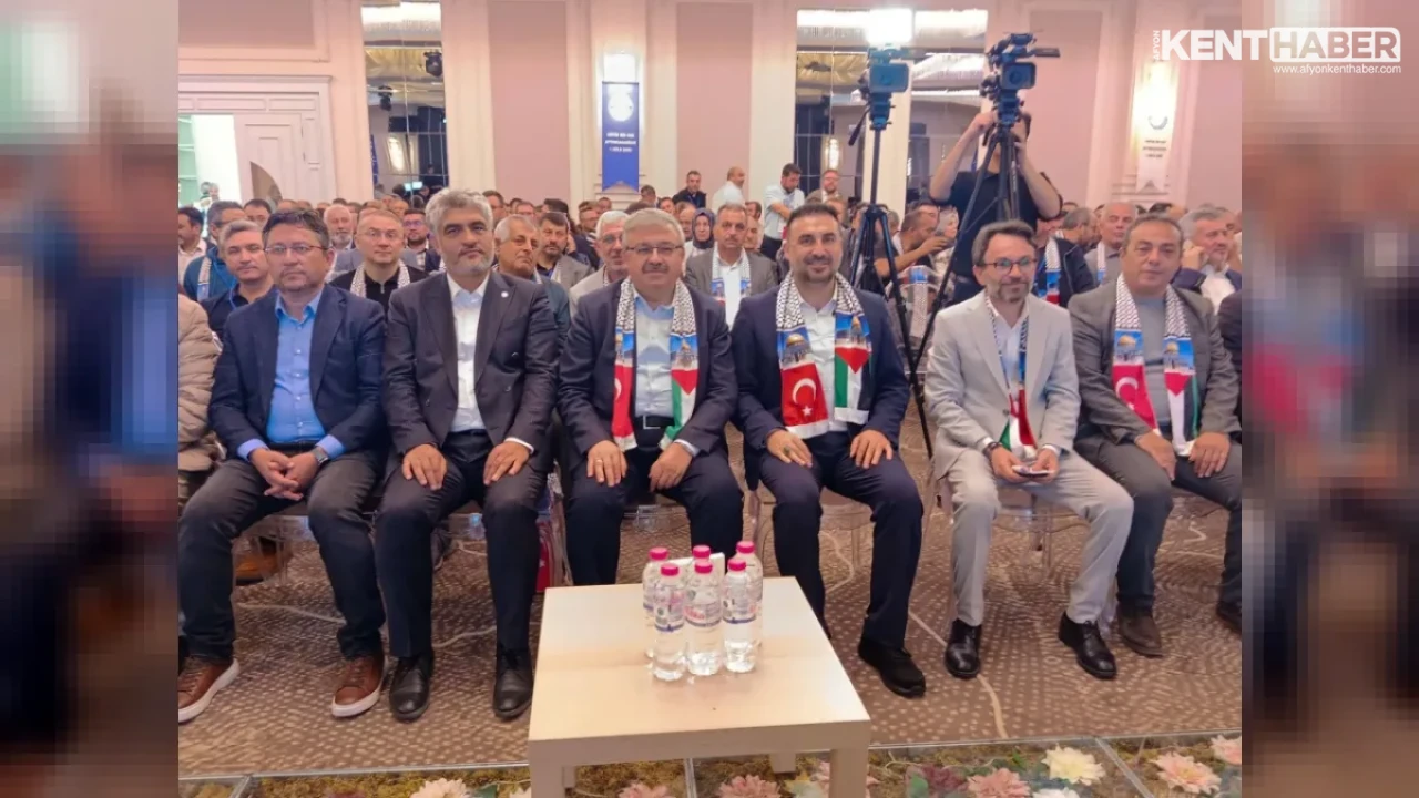 AK Parti Afyonkarahisar Heyeti Eğitim-Bir-Sen 8. Olağan Genel Kurulu’na Katıldı