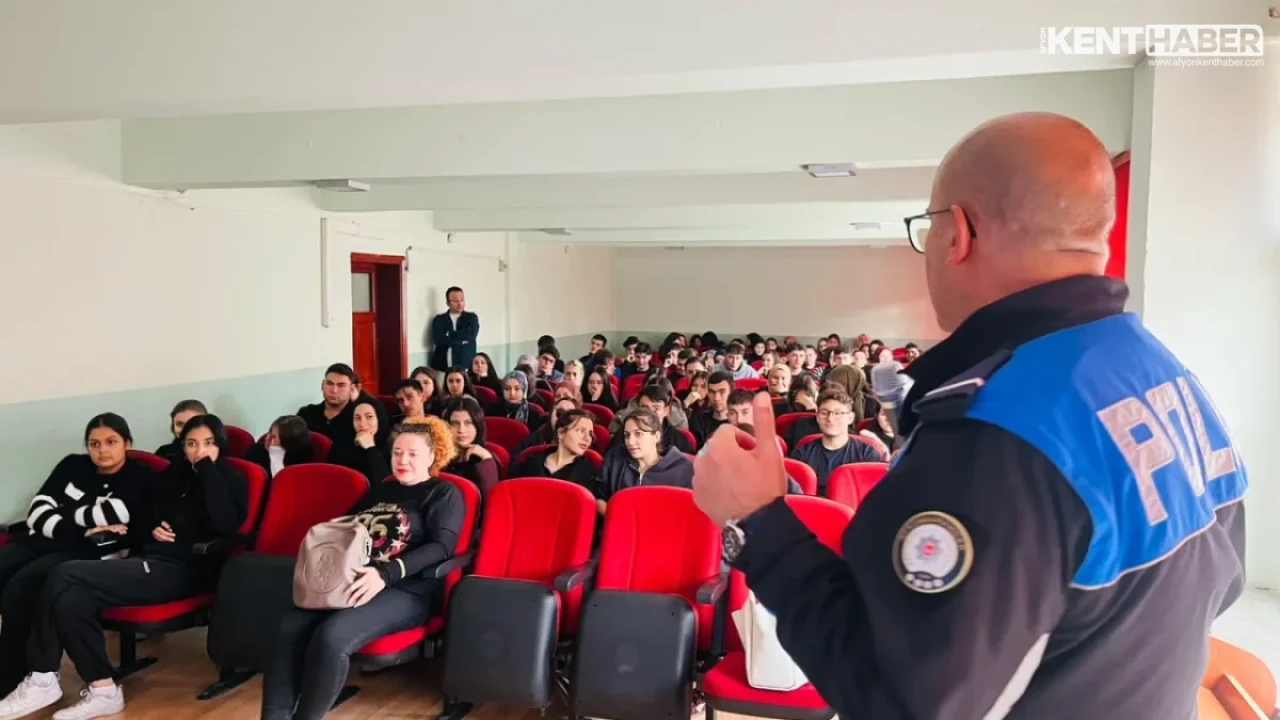 Afyonkarahisar’da Polisten Öğrencilere Kapsamlı Güvenlik ve Bilinçlendirme Eğitimi