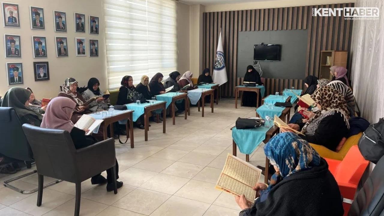Emirdağ Belediyesi’nin Öncülüğünde Düzenlenen Cuma Sohbetleri Başarıyla gerçekleştirilecek - Detay Görsel 3