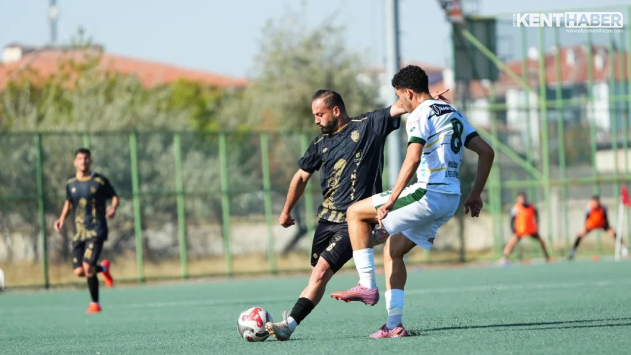 1923 Afyonkarahisarspor'un Kulu Maçından Mücadele Dolu Kareleri Paylaşıldı - Detay Görsel 3