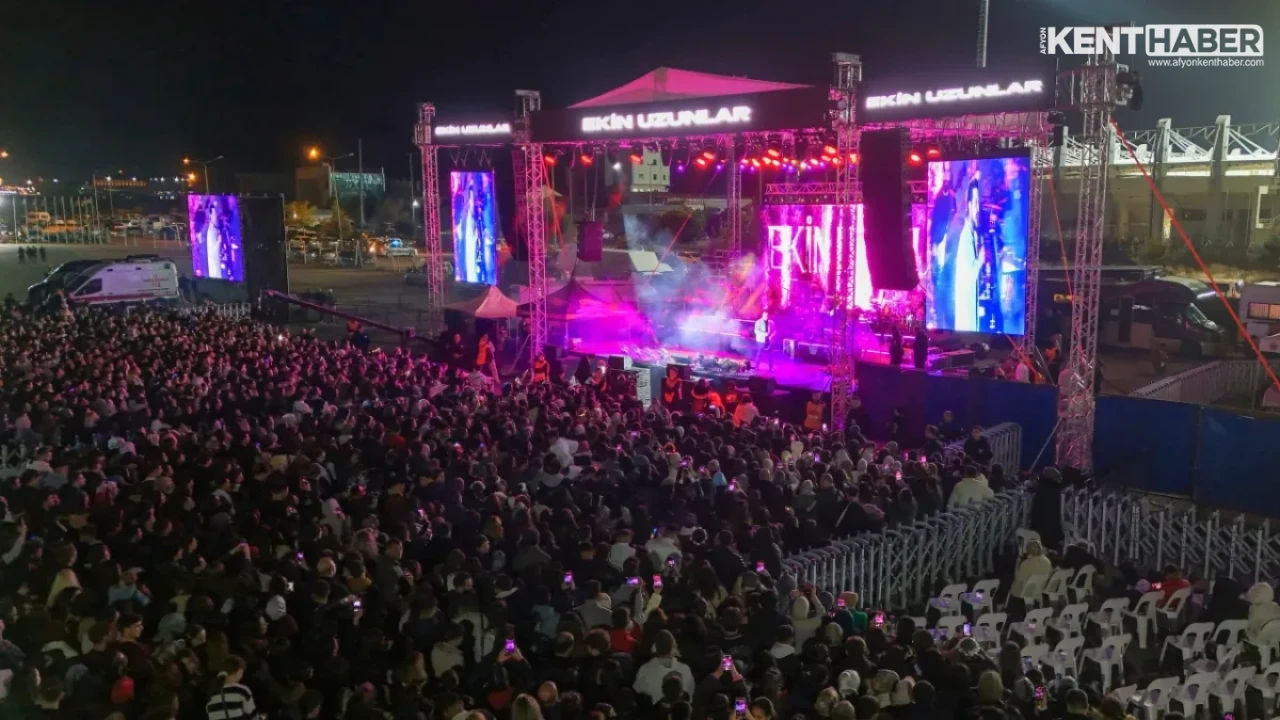 Gastro Afyon’un İkinci Gününde Ekin Uzunlar ve İrem Derici Rüzgarı Esti